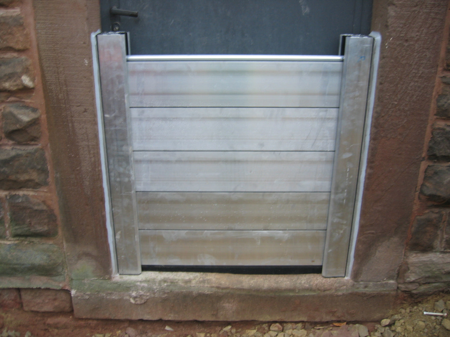 B50 - Reveal Fixed Flood Barrier System (T08)