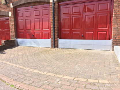 SL25 - Reveal Fixed Flood Barrier (T08)